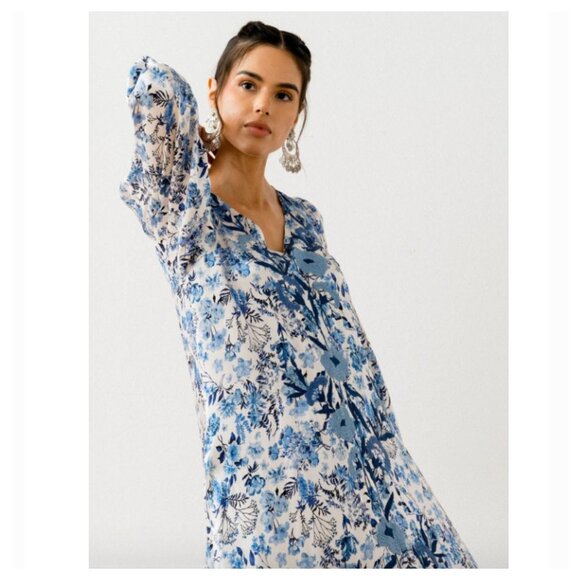 MI GOLONDRINA Blue and White floral Embroidered Maxi Dress - Picture 1 of 11